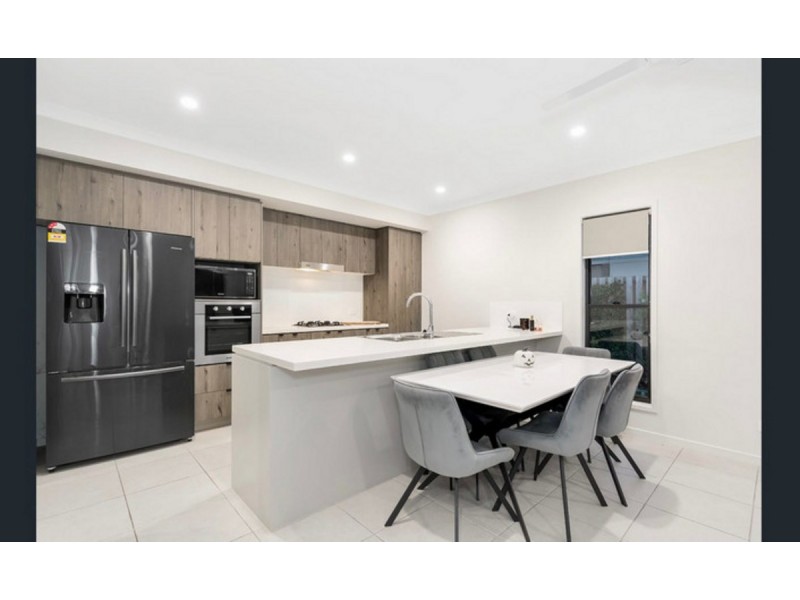 1/174 George Alexander Way, Coomera QLD 4209
