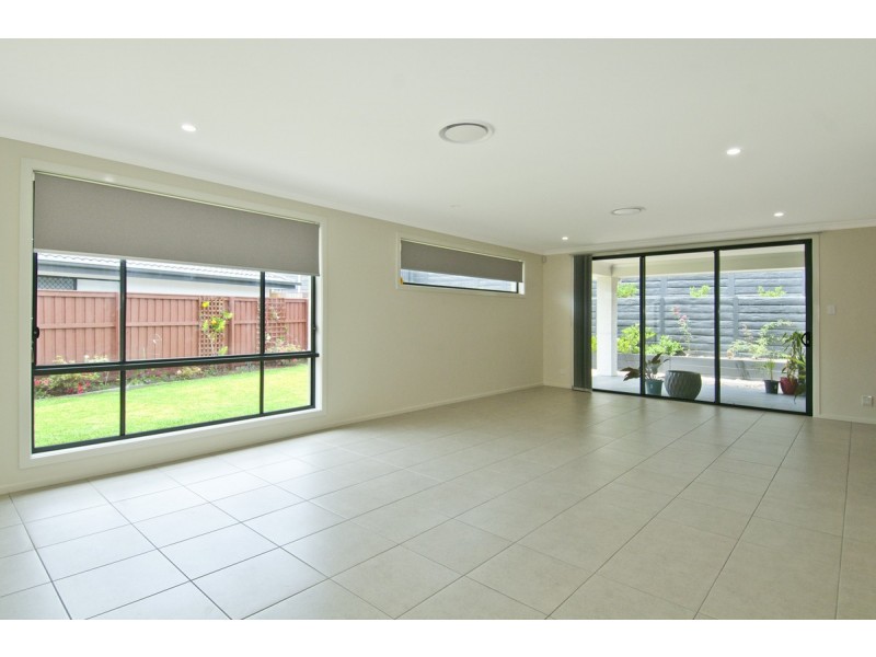 73 Challenger Way, Coomera QLD 4209