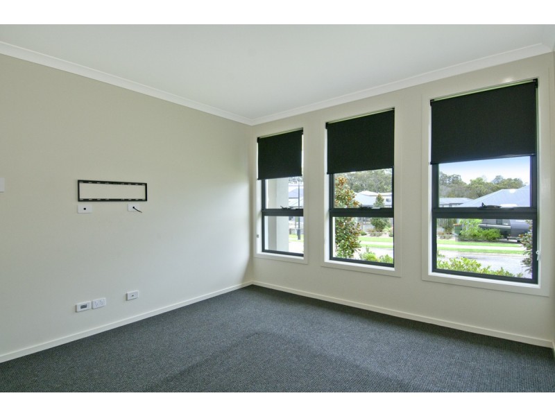 73 Challenger Way, Coomera QLD 4209