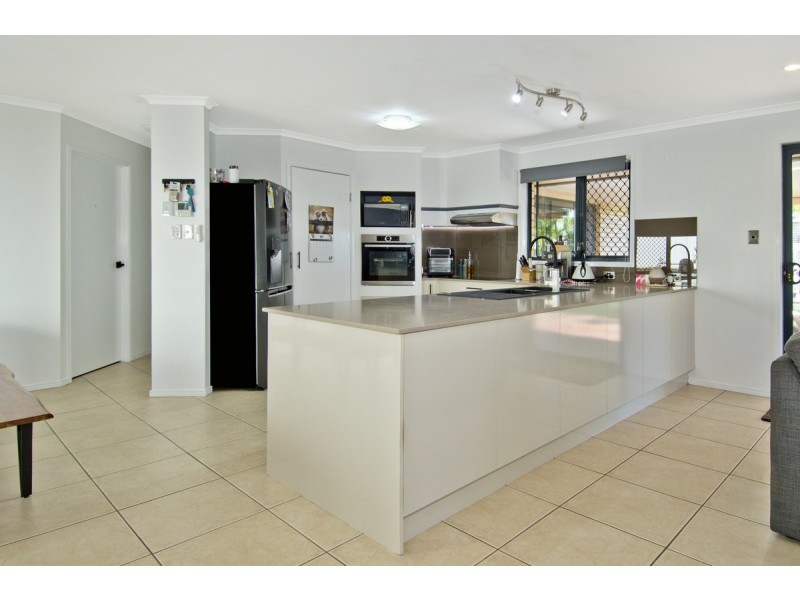 60 Bluetail Crescent, Upper Coomera QLD 4209