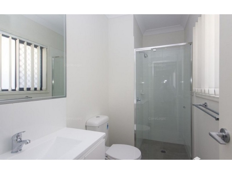 2/16 Seaford Street, Pimpama QLD 4209