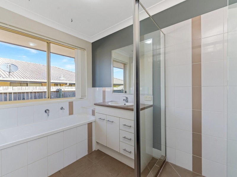 8 Pimpama Rivers Drive, Ormeau QLD 4208