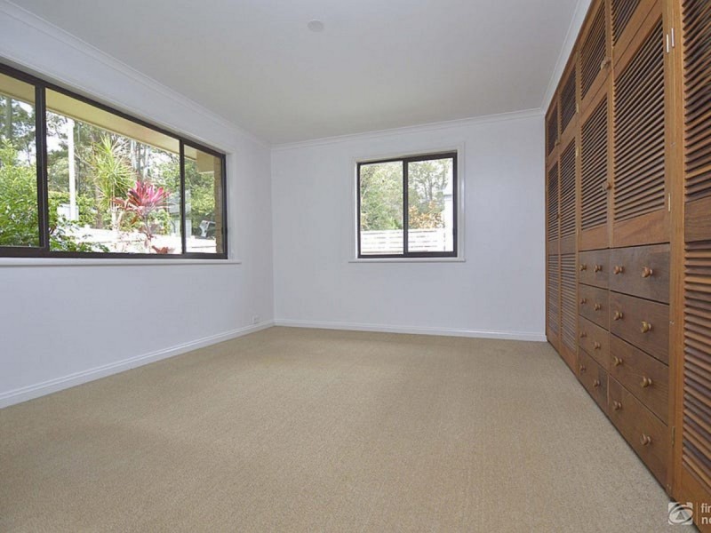 30 Knoll Street, Tamborine Mountain QLD 4272