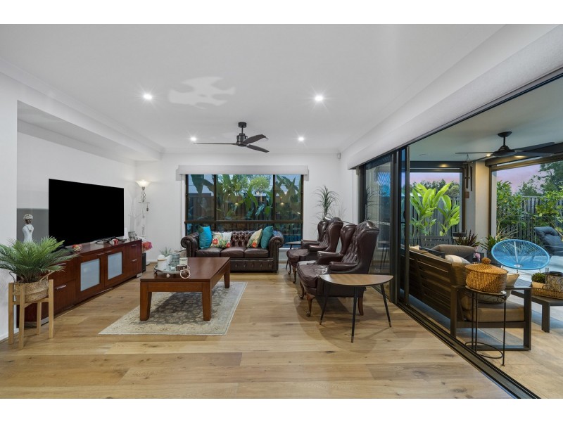 11 Skippers Place, Coomera Waters QLD 4209