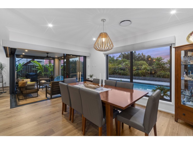 11 Skippers Place, Coomera Waters QLD 4209