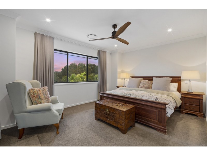 11 Skippers Place, Coomera Waters QLD 4209