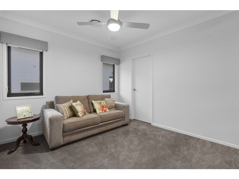 11 Skippers Place, Coomera Waters QLD 4209