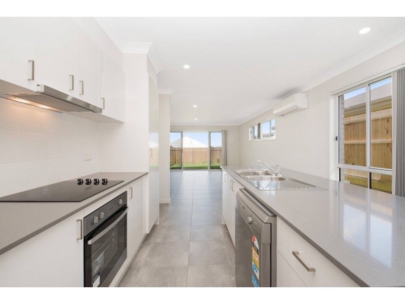 Lot 2/34 Woodrose Circuit, Pimpama QLD 4209