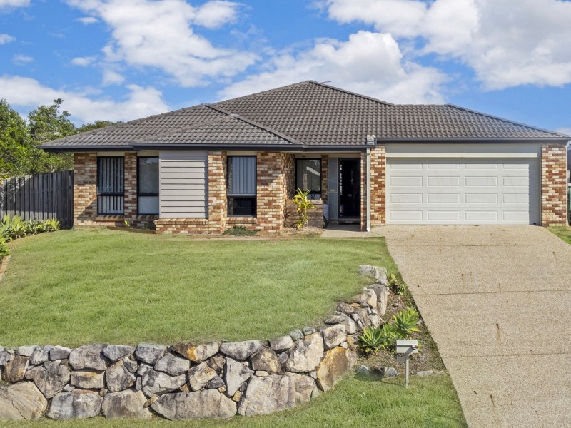 2 Dunraven Drive, Pimpama QLD 4209