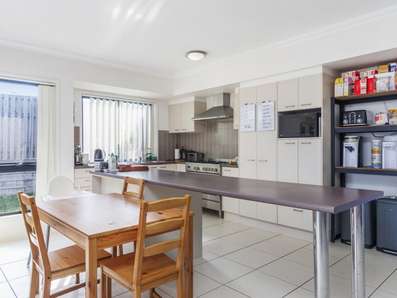 2 Dunraven Drive, Pimpama QLD 4209