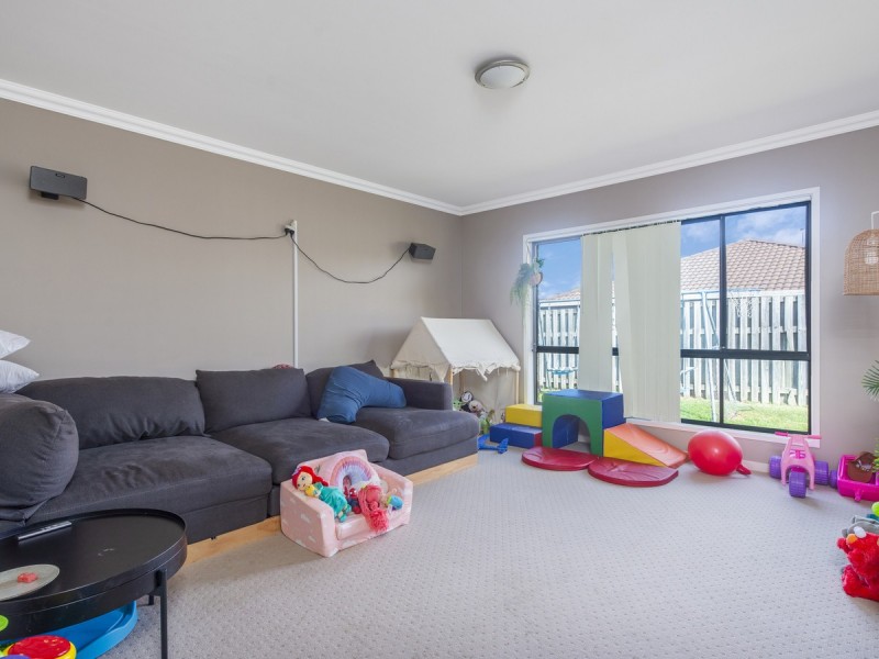 2 Dunraven Drive, Pimpama QLD 4209