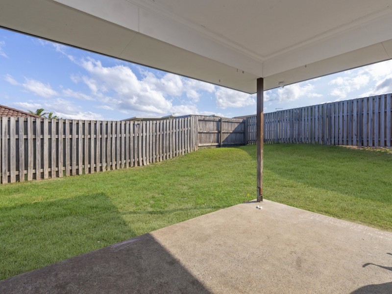 2 Dunraven Drive, Pimpama QLD 4209