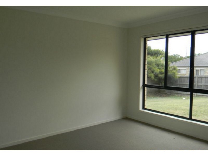 7 Redstart Street, Upper Coomera QLD 4209
