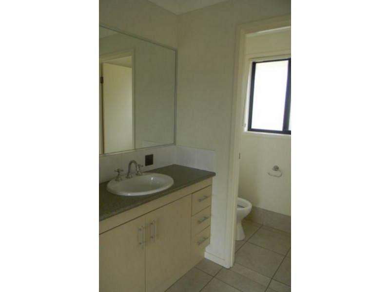 7 Redstart Street, Upper Coomera QLD 4209