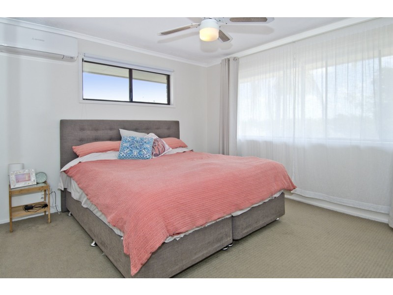 11 Murrumba Drive, Ashmore QLD 4214