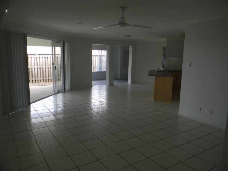 11 Bedroff Street, Upper Coomera QLD 4209