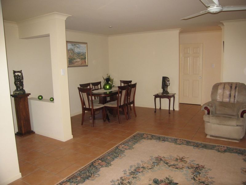 1/14 Bluetail Crescent, Upper Coomera QLD 4209