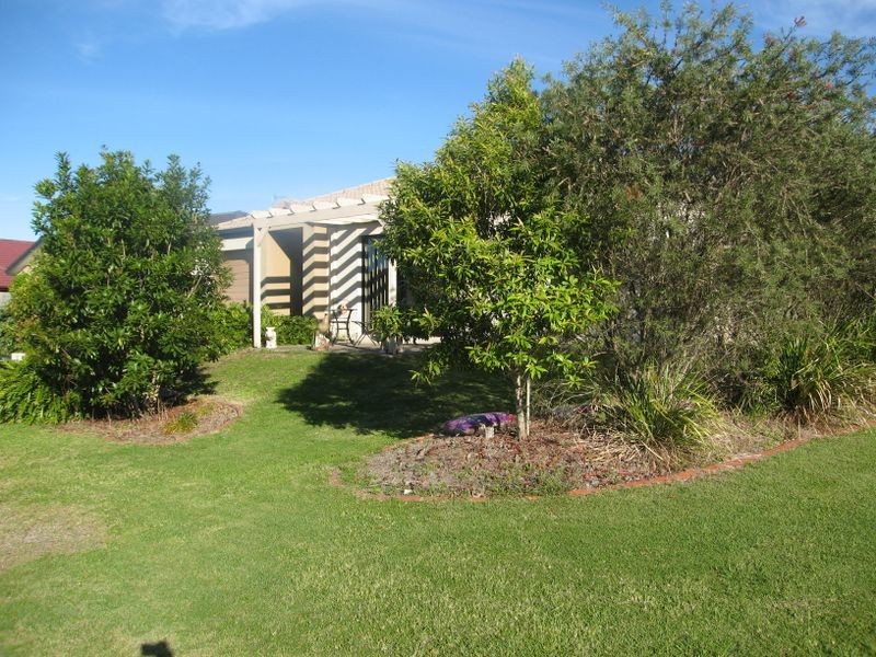 1/14 Bluetail Crescent, Upper Coomera QLD 4209