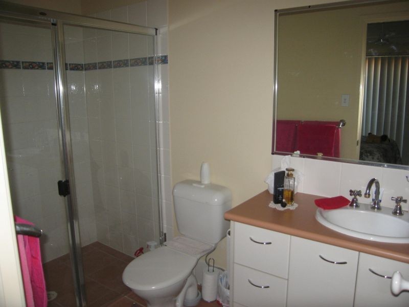 1/14 Bluetail Crescent, Upper Coomera QLD 4209