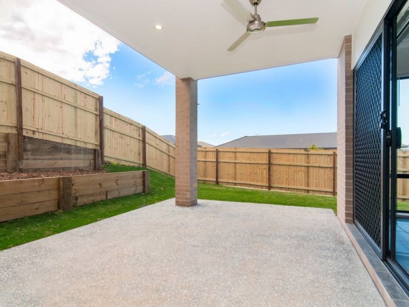 8 Tribeca Circuit, Coomera QLD 4209