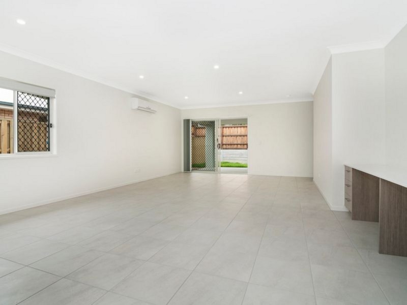 33 Moorinya Circuit, Pimpama QLD 4209