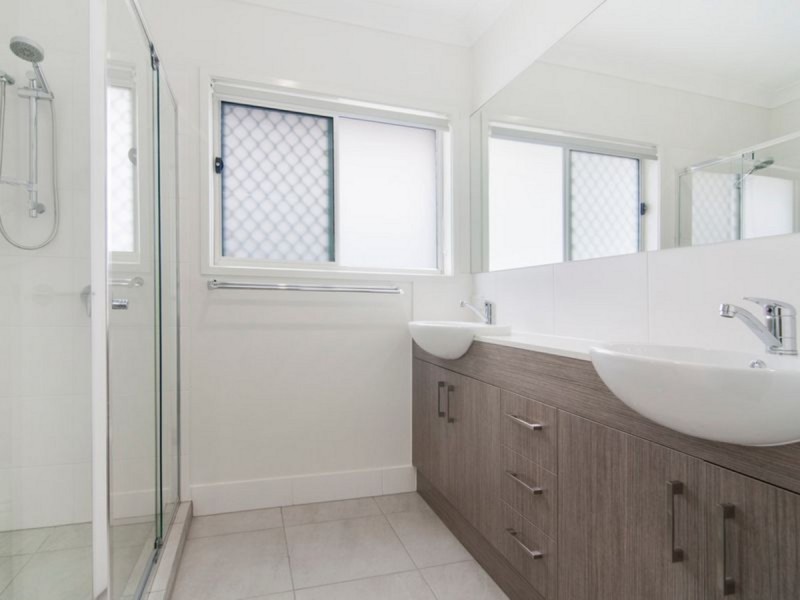 33 Moorinya Circuit, Pimpama QLD 4209