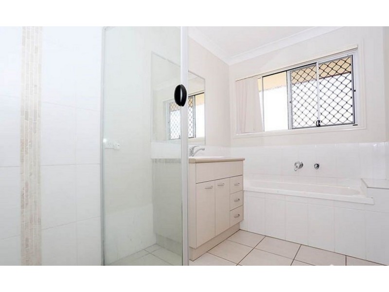 11 Edgeware Road, Pimpama QLD 4209