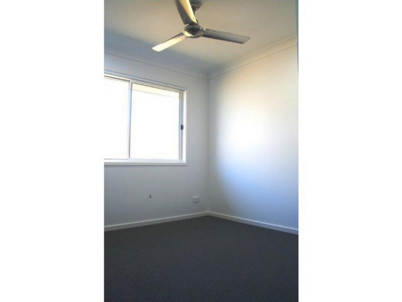 18 Cottrell Drive, Pimpama QLD 4209