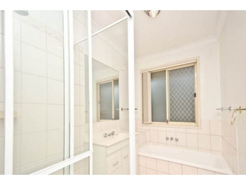 17 Trade Winds Drive, Helensvale QLD 4212