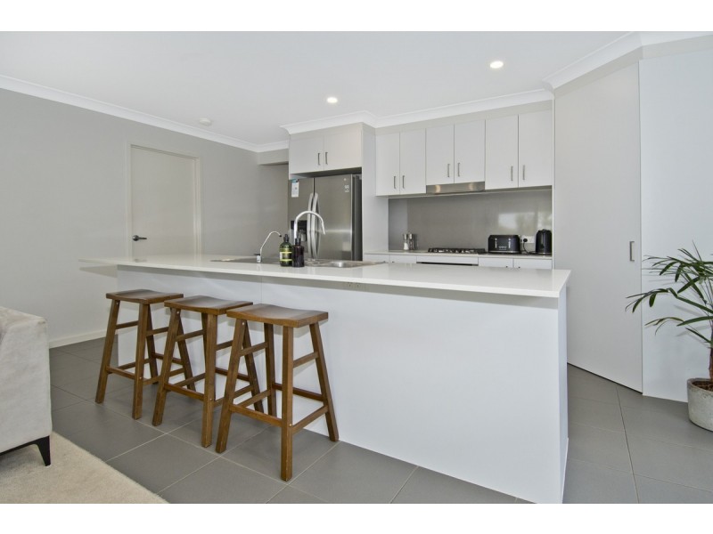 18A Azure Way, Coomera QLD 4209