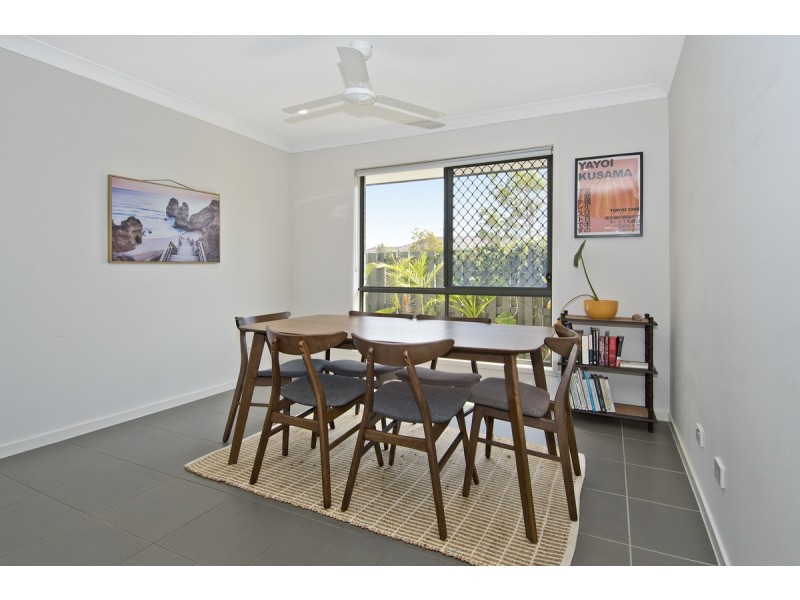 18A Azure Way, Coomera QLD 4209