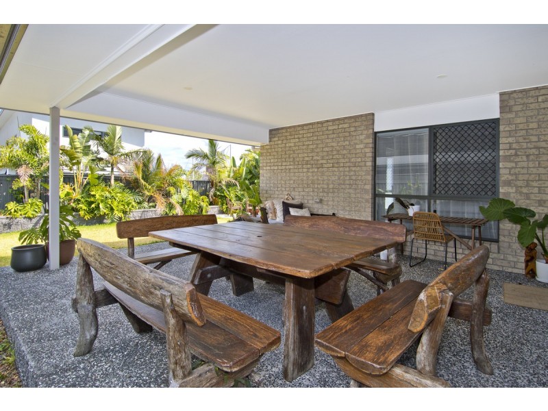 18A Azure Way, Coomera QLD 4209