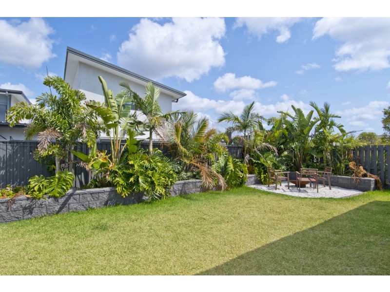 18A Azure Way, Coomera QLD 4209