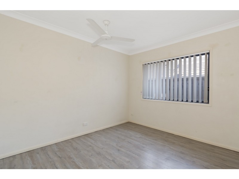 9/24 Jessica Drive, Upper Coomera QLD 4209