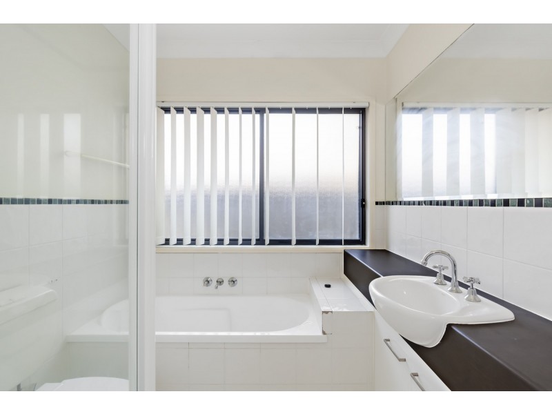 9/24 Jessica Drive, Upper Coomera QLD 4209