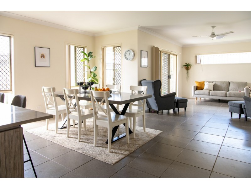 17 Severn Street, Coomera QLD 4209