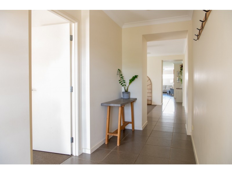 17 Severn Street, Coomera QLD 4209