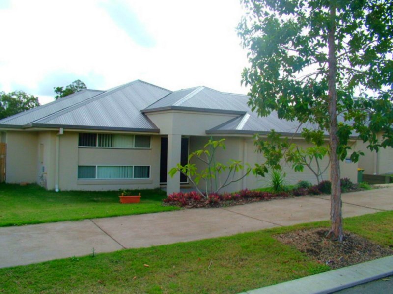 10 Lauradale Crescent, Ormeau QLD 4208