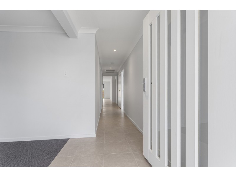 13 Peterson Way, White Rock QLD 4306