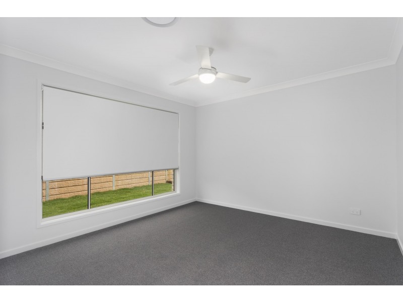 13 Peterson Way, White Rock QLD 4306