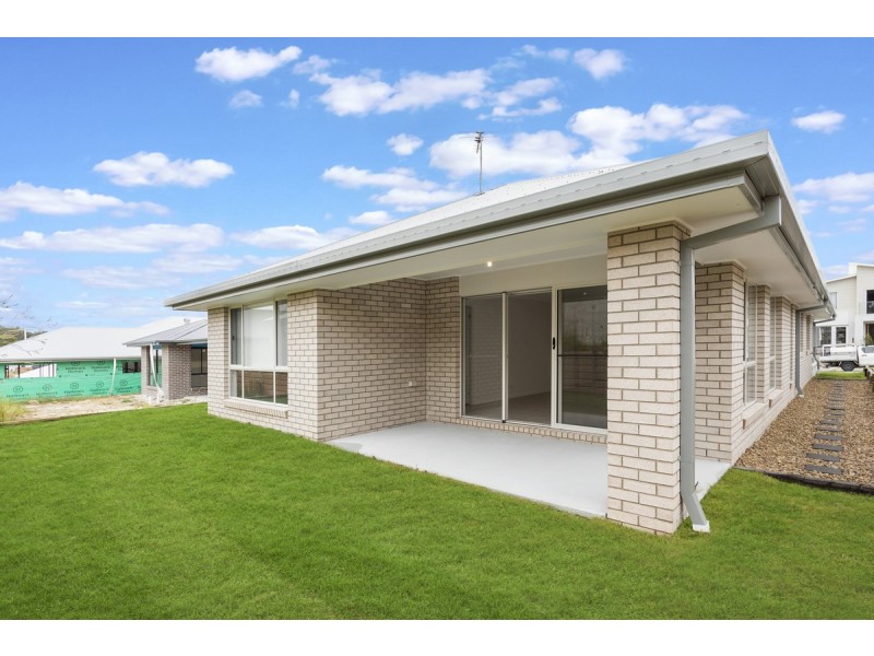 13 Peterson Way, White Rock QLD 4306