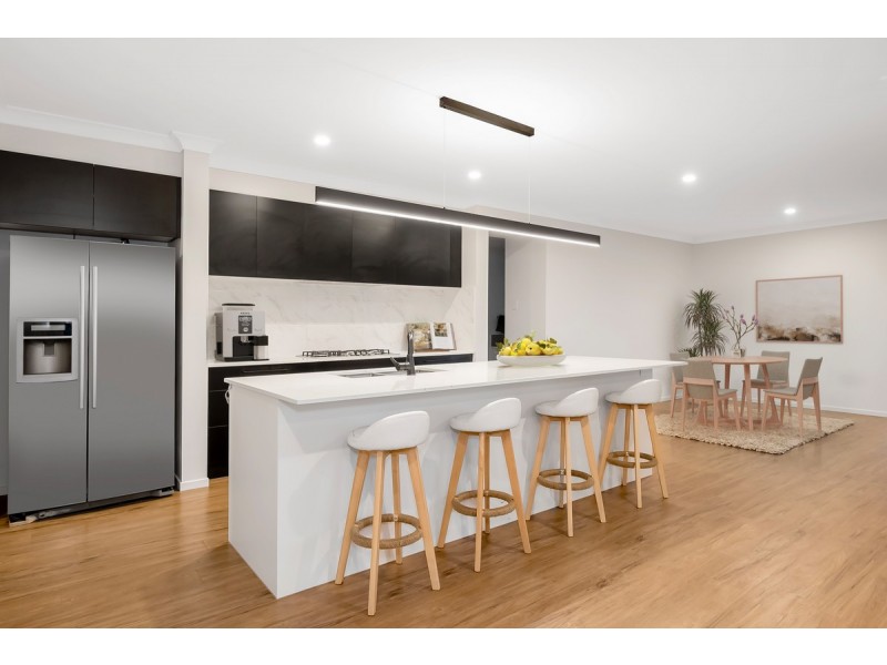 15 Challenger Way, Coomera Waters QLD 4209