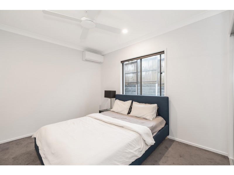 15 Challenger Way, Coomera Waters QLD 4209