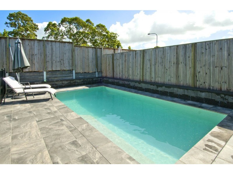 15 Challenger Way, Coomera Waters QLD 4209