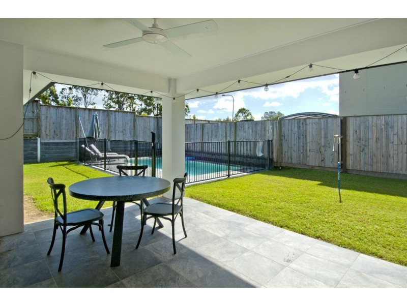 15 Challenger Way, Coomera Waters QLD 4209