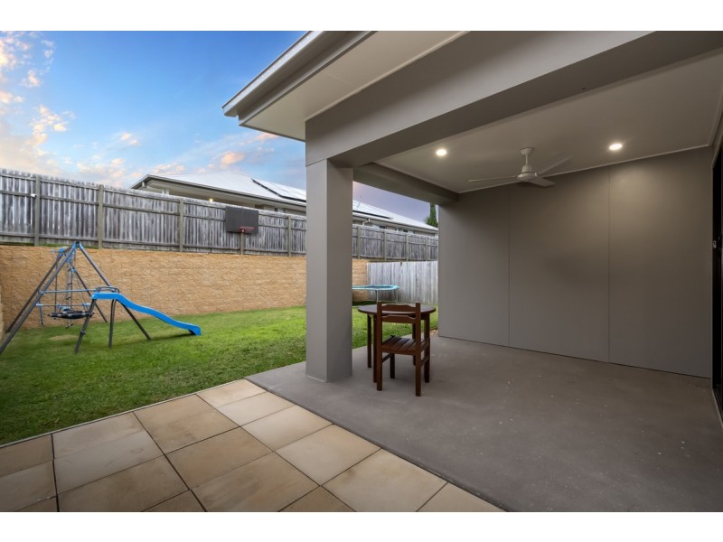 19 Ross Crescent, Pimpama QLD 4209
