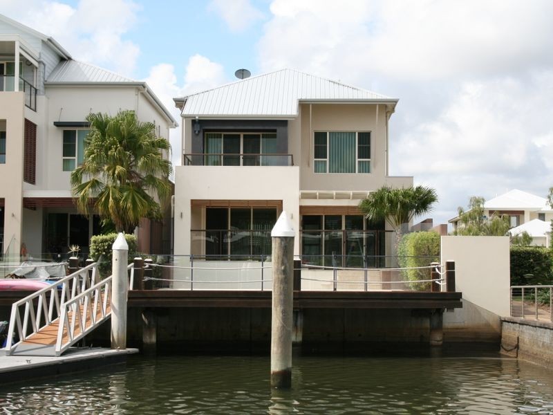 28 Brindabella Close, Coomera Waters QLD 4209
