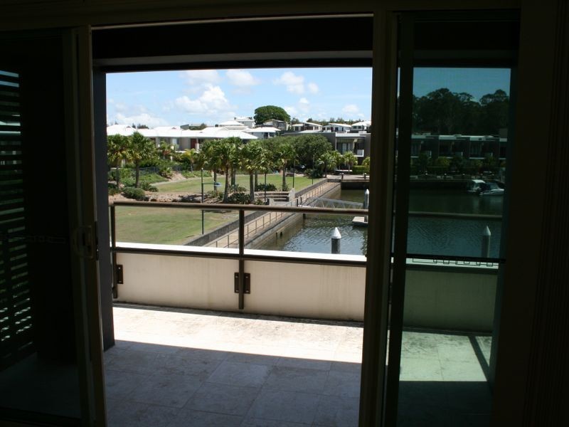 28 Brindabella Close, Coomera Waters QLD 4209