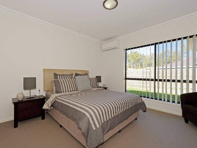 2 Dunraven Drive, Pimpama QLD 4209