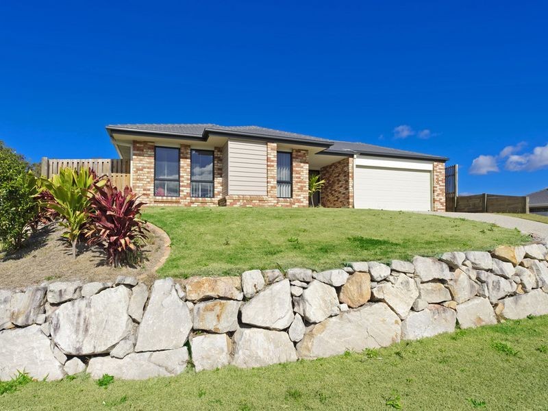 2 Dunraven Drive, Pimpama QLD 4209